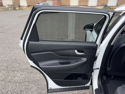 Used 2023 Hyundai Santa Fe SEL FWD image 16