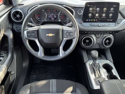 Used 2023 Chevrolet Blazer LT w/ Convenience Package FWD image 12