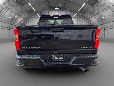Used 2021 Chevrolet Silverado 2500 Custom w/ Custom Value Package AWD/4WD image 4