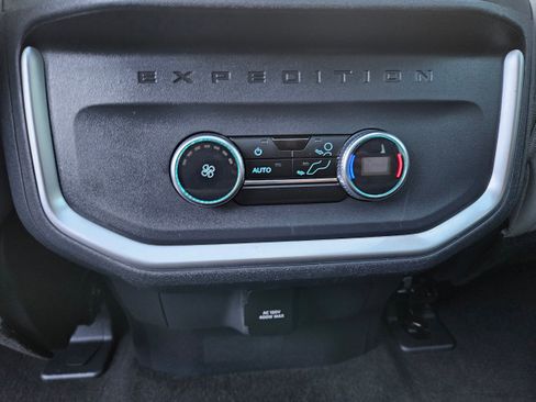 Used 2025 Ford Expedition Max Active image 14