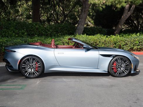 Used 2021 Aston Martin DBS Superleggera Volante image 28