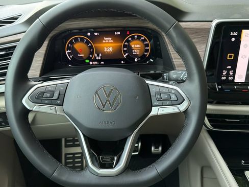 New 2026 Volkswagen Atlas SEL Premium R-Line AWD/4WD image 11