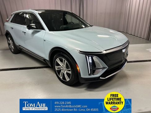 Used 2024 Cadillac Lyriq Tech AWD/4WD image 1