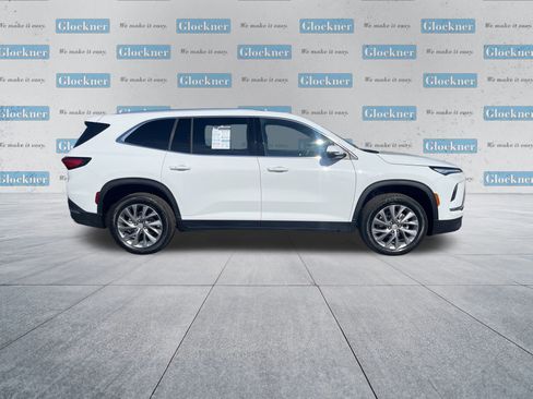 Used 2025 Buick Enclave Preferred image 2