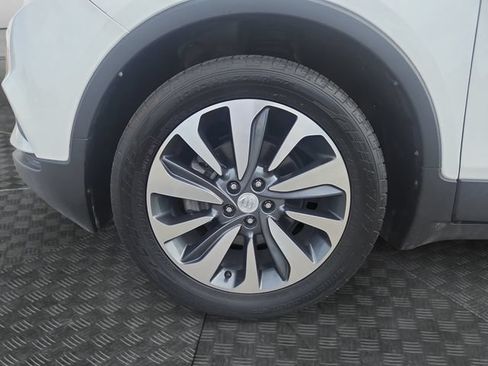 Used 2021 Buick Encore Preferred FWD image 32
