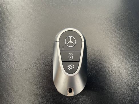 New 2026 Mercedes-Benz GLC 300 image 23