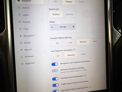 Used 2017 Tesla Model X 75D image 36