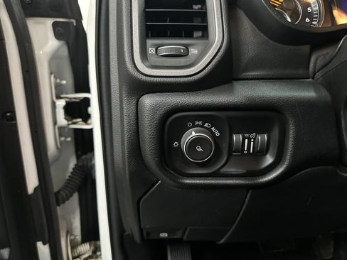 Used 2019 RAM 3500 Tradesman RWD image 33