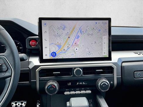 Used 2025 Toyota Tacoma TRD Sport image 8