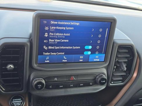 Used 2023 Ford Bronco Sport Outer Banks AWD/4WD image 18