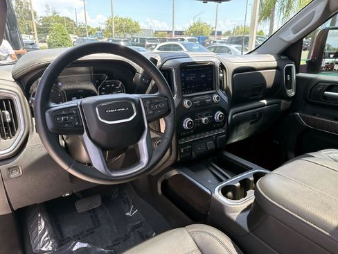 Used 2023 GMC Sierra 2500 Denali w/ Denali Ultimate Package AWD/4WD image 19