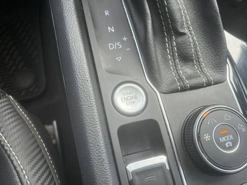 Used 2022 Volkswagen Atlas Cross Sport SE AWD/4WD image 27