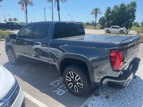 Used 2021 GMC Sierra 1500 AT4 w/ AT4 Value Package image 3
