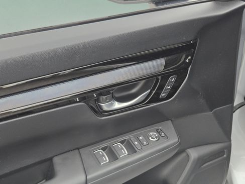 Used 2024 Honda CR-V Sport Touring image 9