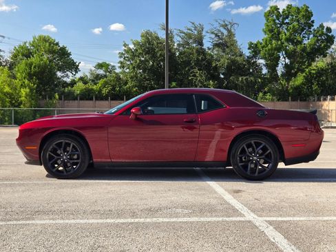Used 2021 Dodge Challenger SXT w/ Blacktop Package RWD image 7