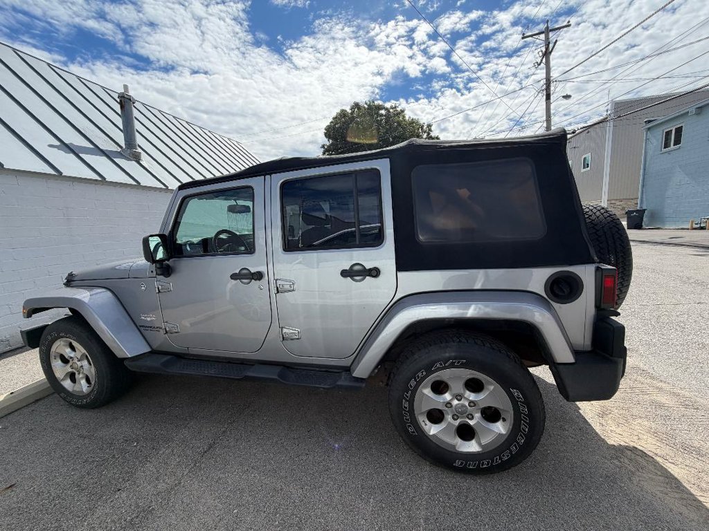 Used 2014 Jeep Wrangler Unlimited Sahara w/ Trailer Tow Group AWD/4WD image 2