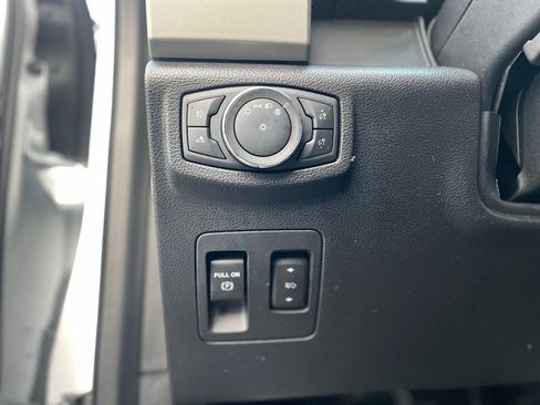 Used 2020 Ford F150 Lariat image 13