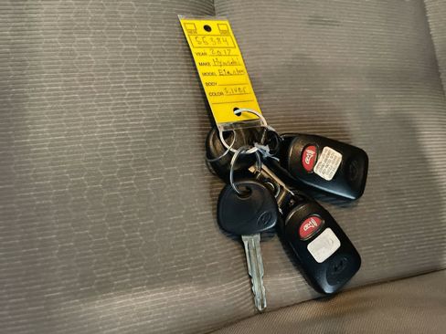 Used 2017 Hyundai Elantra SE image 25