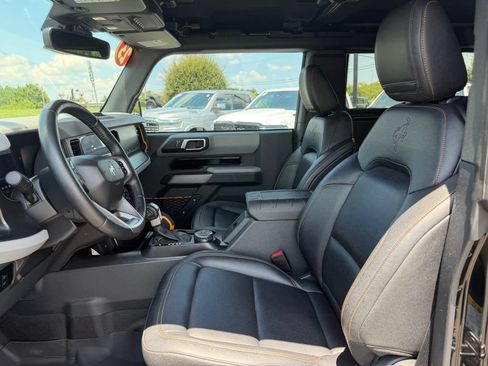 Used 2023 Ford Bronco Badlands AWD/4WD image 16