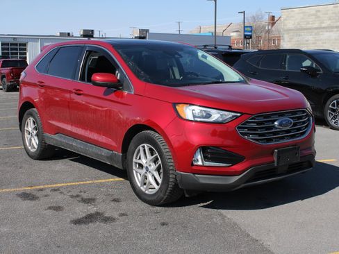 Used 2021 Ford Edge SEL w/ Convenience Package image 3