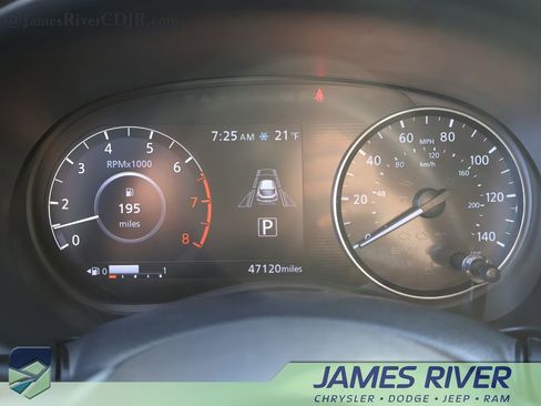 Used 2024 Nissan Kicks SV image 28