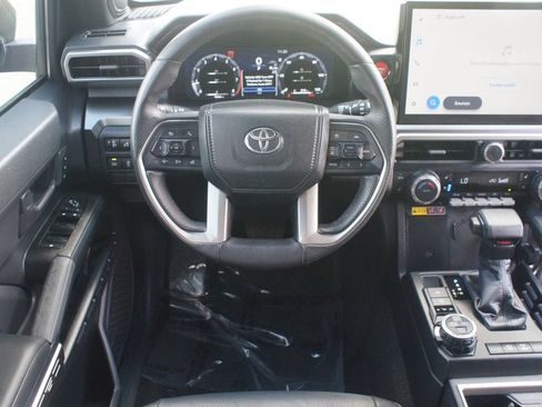 Certified 2025 Toyota 4Runner TRD Off-Road Premium AWD/4WD image 5