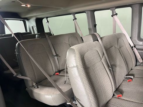 Used 2023 Chevrolet Express 3500 LS image 27