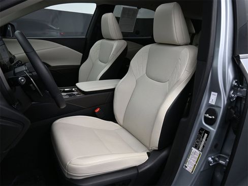 Used 2023 Lexus RX 350 Premium image 16
