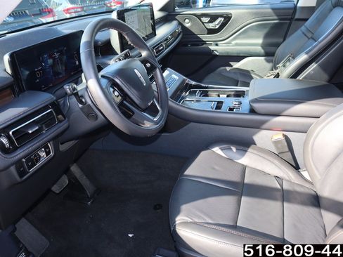 Used 2025 Lincoln Aviator Reserve w/ Illumination Package image 16