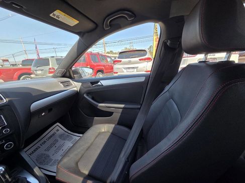 Used 2012 Volkswagen Jetta GLI Autobahn image 19