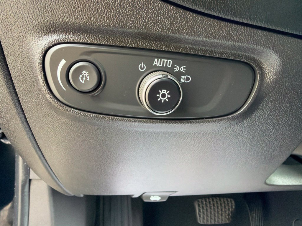 Used 2020 Chevrolet Equinox LT AWD/4WD image 14