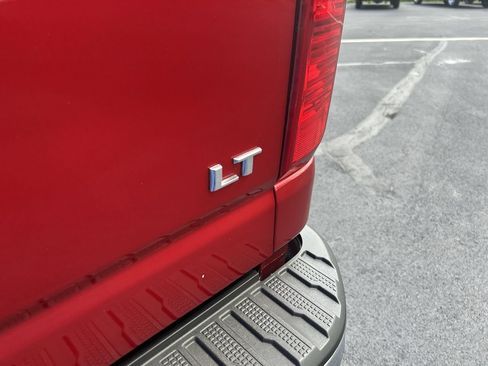 Used 2022 Chevrolet Silverado 2500 LT w/ Convenience Package AWD/4WD image 12