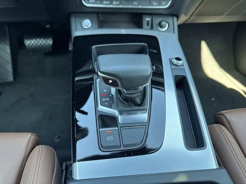 Used 2025 Audi Q5 2.0T Premium image 31