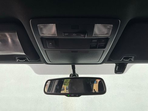 Used 2016 Toyota Tacoma TRD Sport image 16