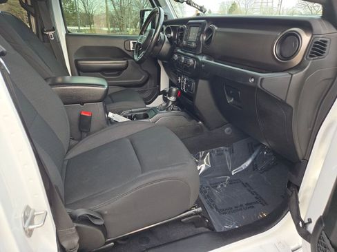 Used 2020 Jeep Gladiator Sport w/ Quick Order Package 24S image 6