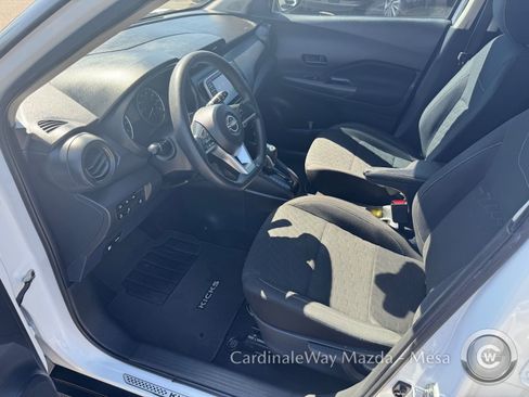 Used 2022 Nissan Kicks S FWD image 11