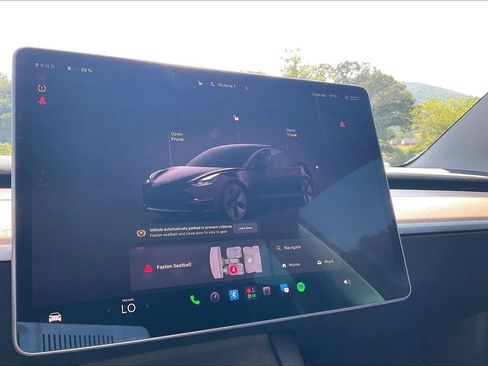 Used 2022 Tesla Model 3 Long Range AWD/4WD image 30