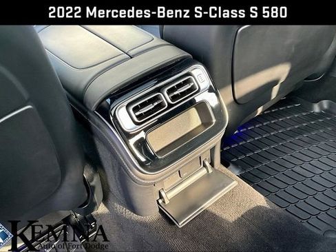Used 2022 Mercedes-Benz S 580 4MATIC Sedan image 11