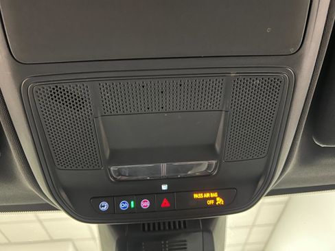 Used 2025 Chevrolet Equinox LT image 55