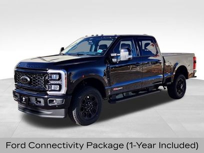 New 2026 Ford F250 Lariat w/ Black Appearance Package