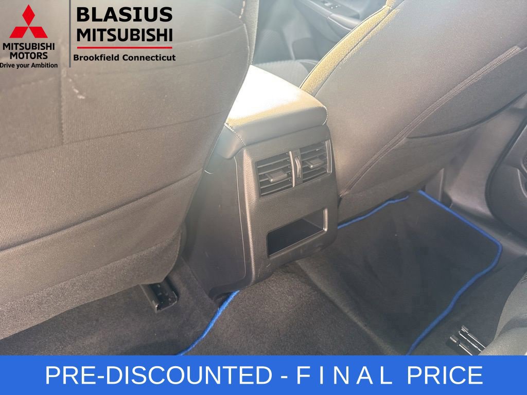 Used 2025 Mitsubishi Outlander ES AWD/4WD image 35