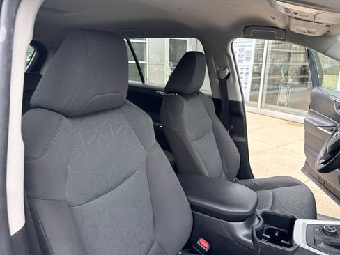 Used 2024 Toyota RAV4 XLE AWD/4WD image 30