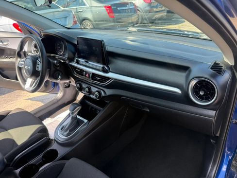 Used 2023 Kia Forte LXS w/ LXS Technology Package FWD image 22