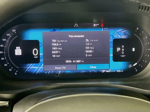Used 2022 Volvo XC60 B5 Momentum AWD/4WD image 12