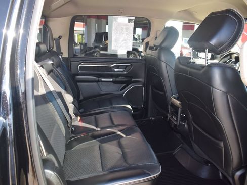 Used 2019 RAM 1500 Laramie RWD image 12