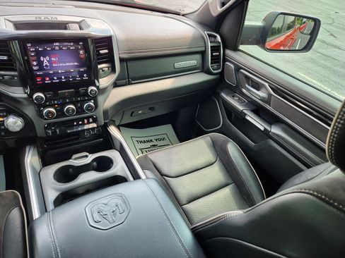 Used 2020 RAM 1500 Laramie AWD/4WD image 15