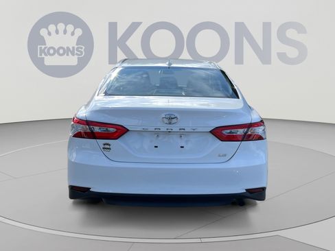 Used 2020 Toyota Camry LE FWD image 5