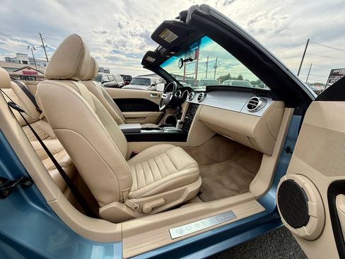 Used 2005 Ford Mustang GT Premium RWD image 15