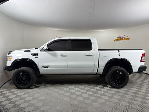 Used 2022 RAM 1500 Big Horn AWD/4WD image 2
