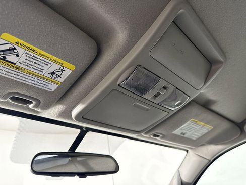 Used 2021 Nissan Frontier SV w/ SV Utility Package image 10